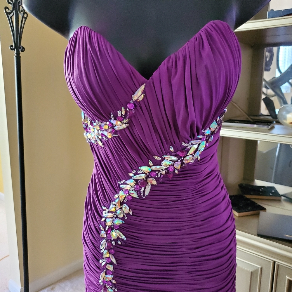 Dimitri Designs Dress - Picture 4 of 5